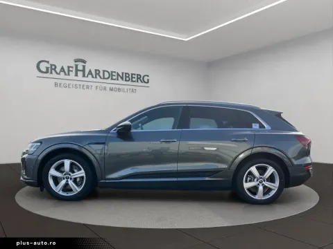 Audi Q8 E-Tron — poza 2