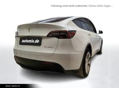 Tesla Model Y — poza 2