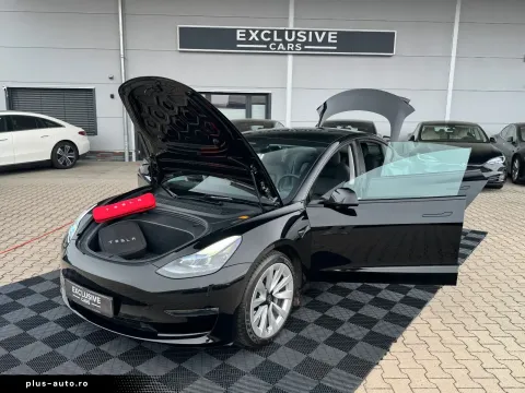 Tesla Model 3 — poza 2