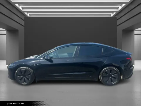 Tesla Model 3 — poza 2