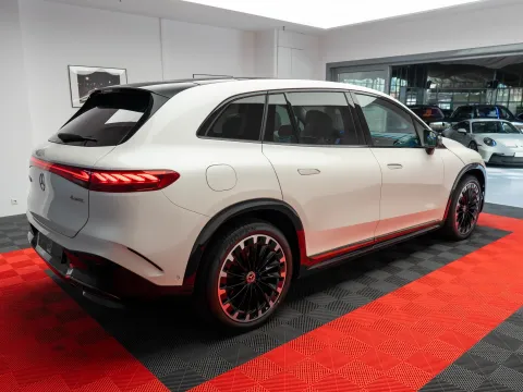 Mercedes-Benz Eqs Suv — poza 2
