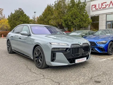BMW 740