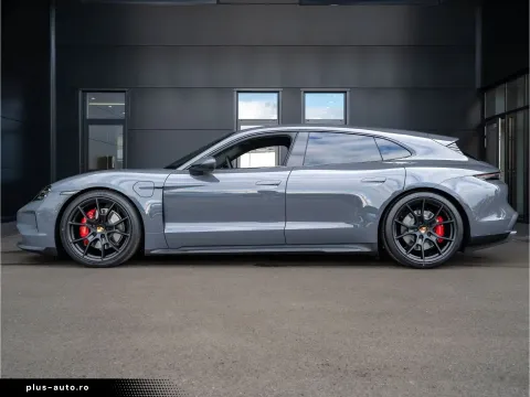 Porsche Taycan — poza 2