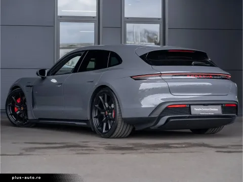 Porsche Taycan — poza 3