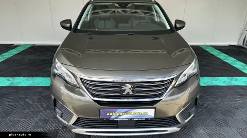 Peugeot 5008 — poza 2
