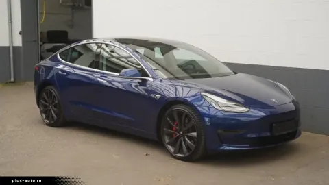 Tesla Model 3 — poza 3