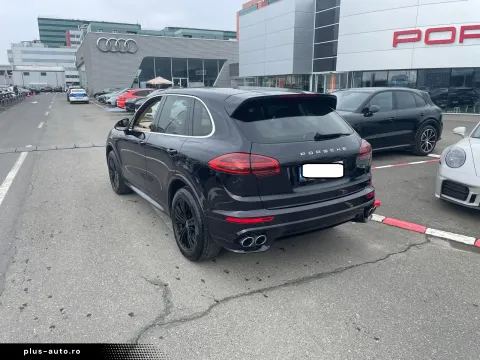 Porsche Cayenne — poza 3