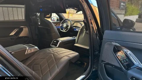 BMW 750 — poza 3