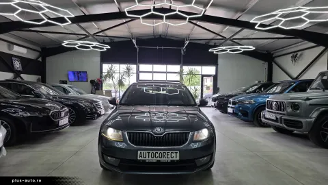 Skoda Octavia — poza 2