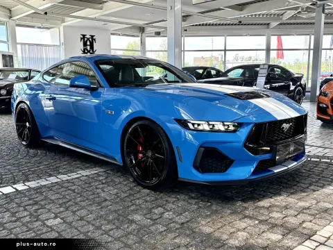Ford Mustang — poza 2