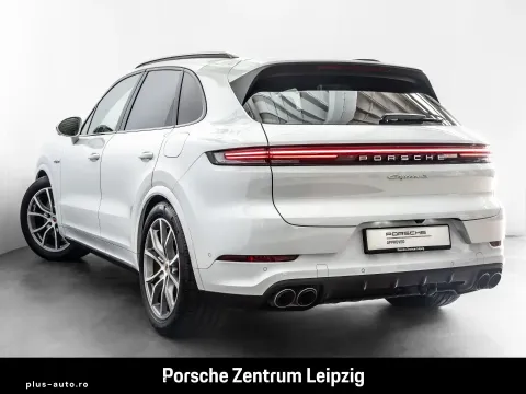 Porsche Cayenne — poza 3