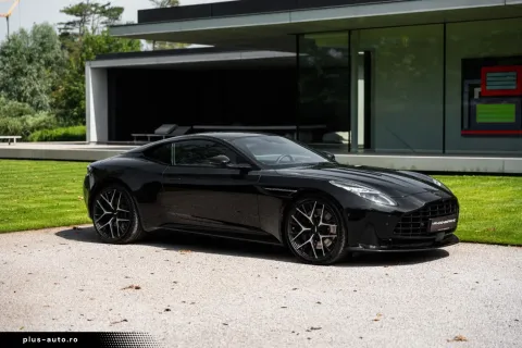 Aston Martin Db12