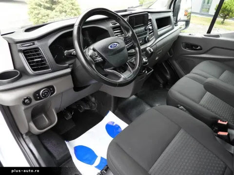 Ford Transit — poza 2