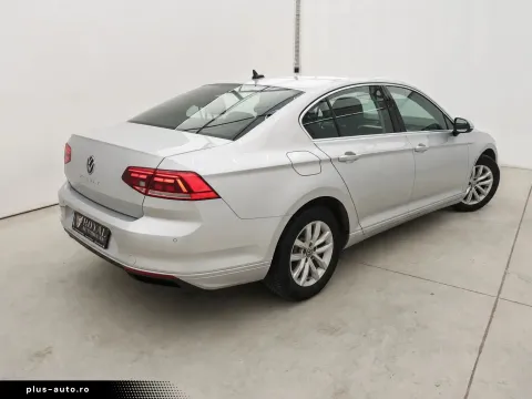 Volkswagen Passat — poza 2