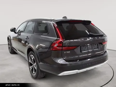 Volvo V90 Cross Country — poza 2