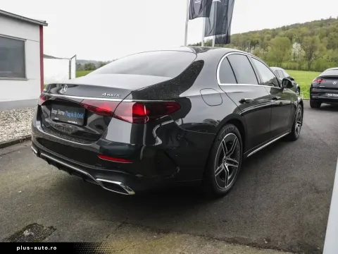 Mercedes-Benz E 300 — poza 2