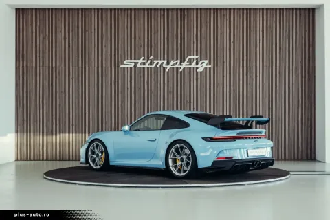 Porsche 992 — poza 3