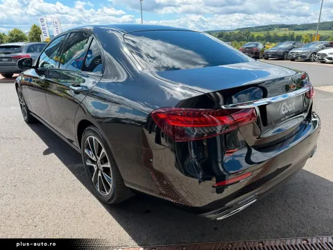 Mercedes-Benz E 220 — poza 3