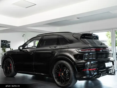 Porsche Cayenne — poza 2