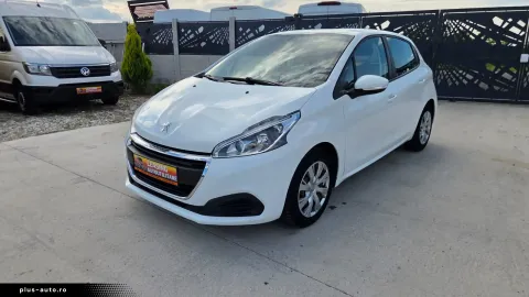 Peugeot 208 — poza 2