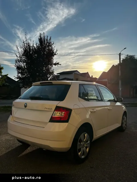 Skoda Fabia — poza 2