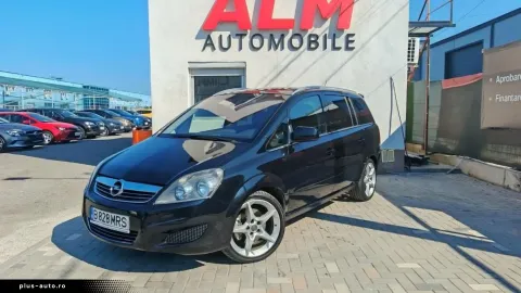 Opel Zafira — poza 2