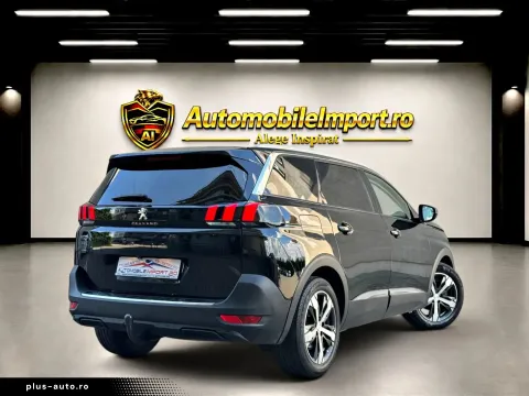 Peugeot 5008 — poza 2