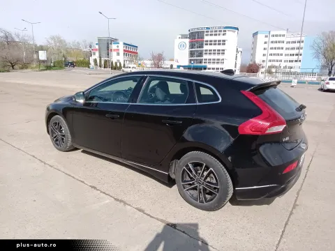 Volvo V40 — poza 2