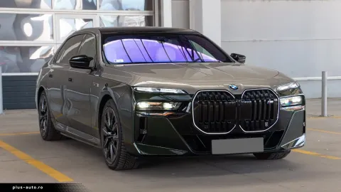 BMW M760 — poza 3