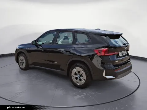 BMW Ix1 — poza 3