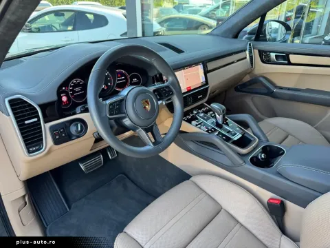 Porsche Cayenne — poza 3