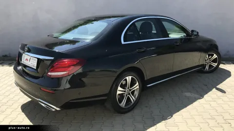 Mercedes-Benz E 220 — poza 3