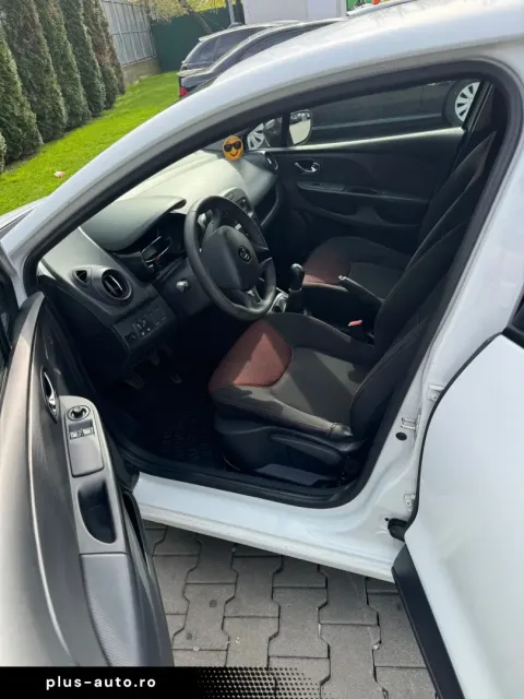 Renault Clio — poza 3