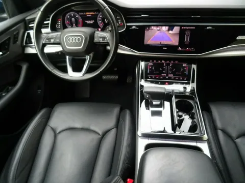 Audi Q8 — poza 2