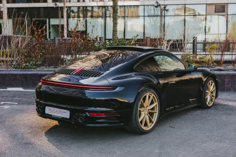 Porsche 992 — poza 3