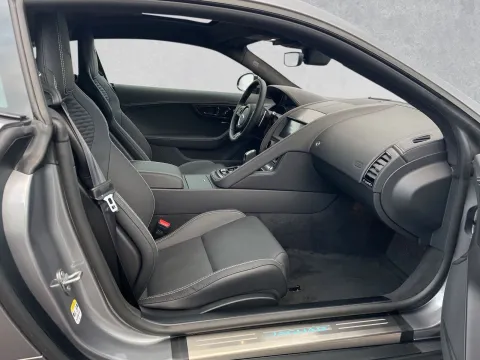 Jaguar F-Type — poza 3