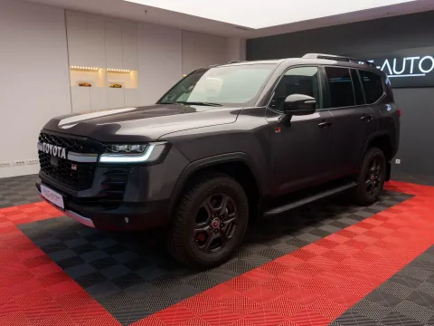 Toyota Land Cruiser — poza 2