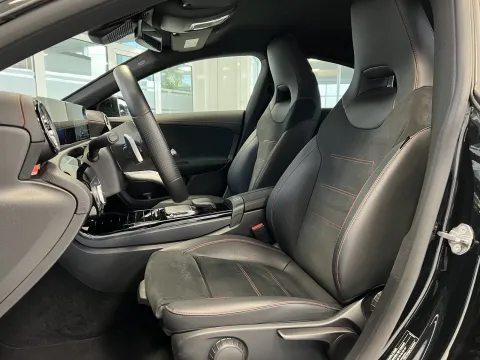 Mercedes-Benz Cla 220 — poza 3