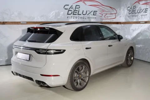 Porsche Cayenne — poza 2