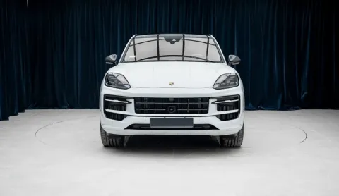Porsche Cayenne — poza 2