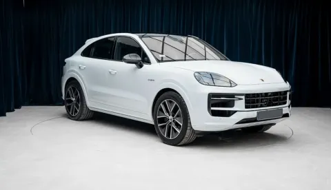 Porsche Cayenne — poza 3