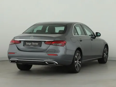 Mercedes-Benz E 300 — poza 2