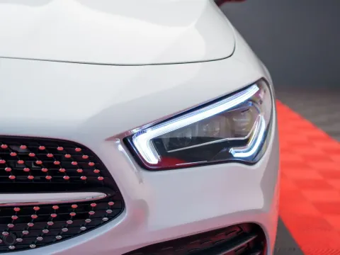 Mercedes-Benz Cla 180 — poza 2