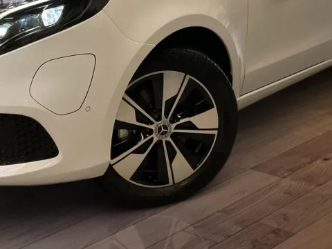 Mercedes-Benz Eqv — poza 2