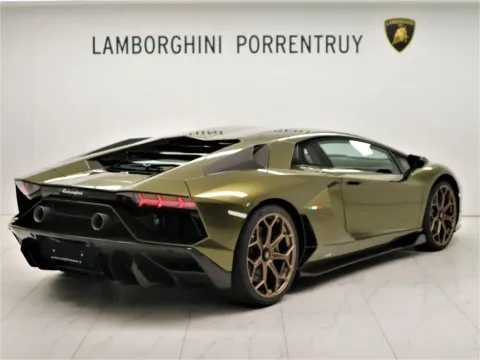Lamborghini Aventador — poza 3