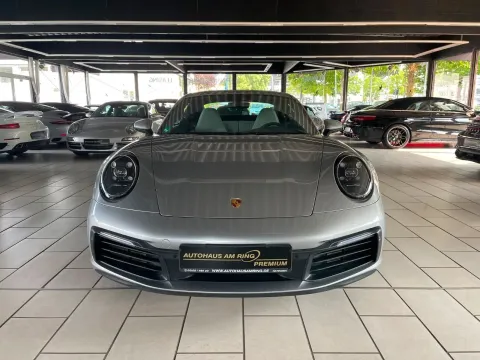 Porsche 992 — poza 3