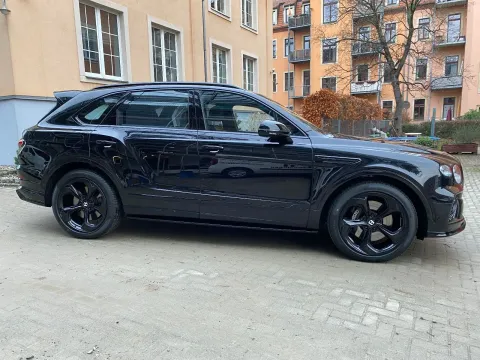 Bentley Bentayga — poza 2