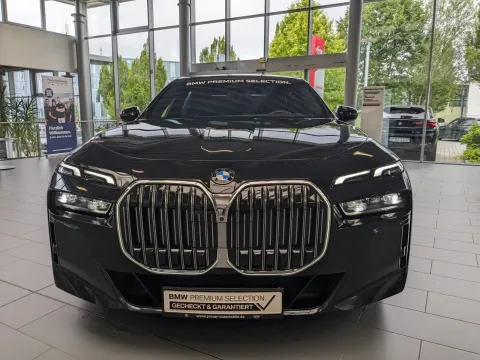 BMW 740 — poza 2