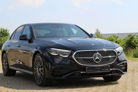 Mercedes-Benz E 220 — poza 2