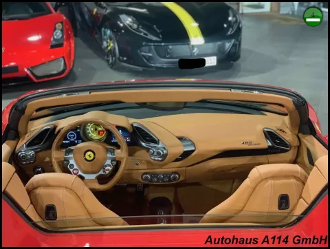 Ferrari 488 Spider — poza 2